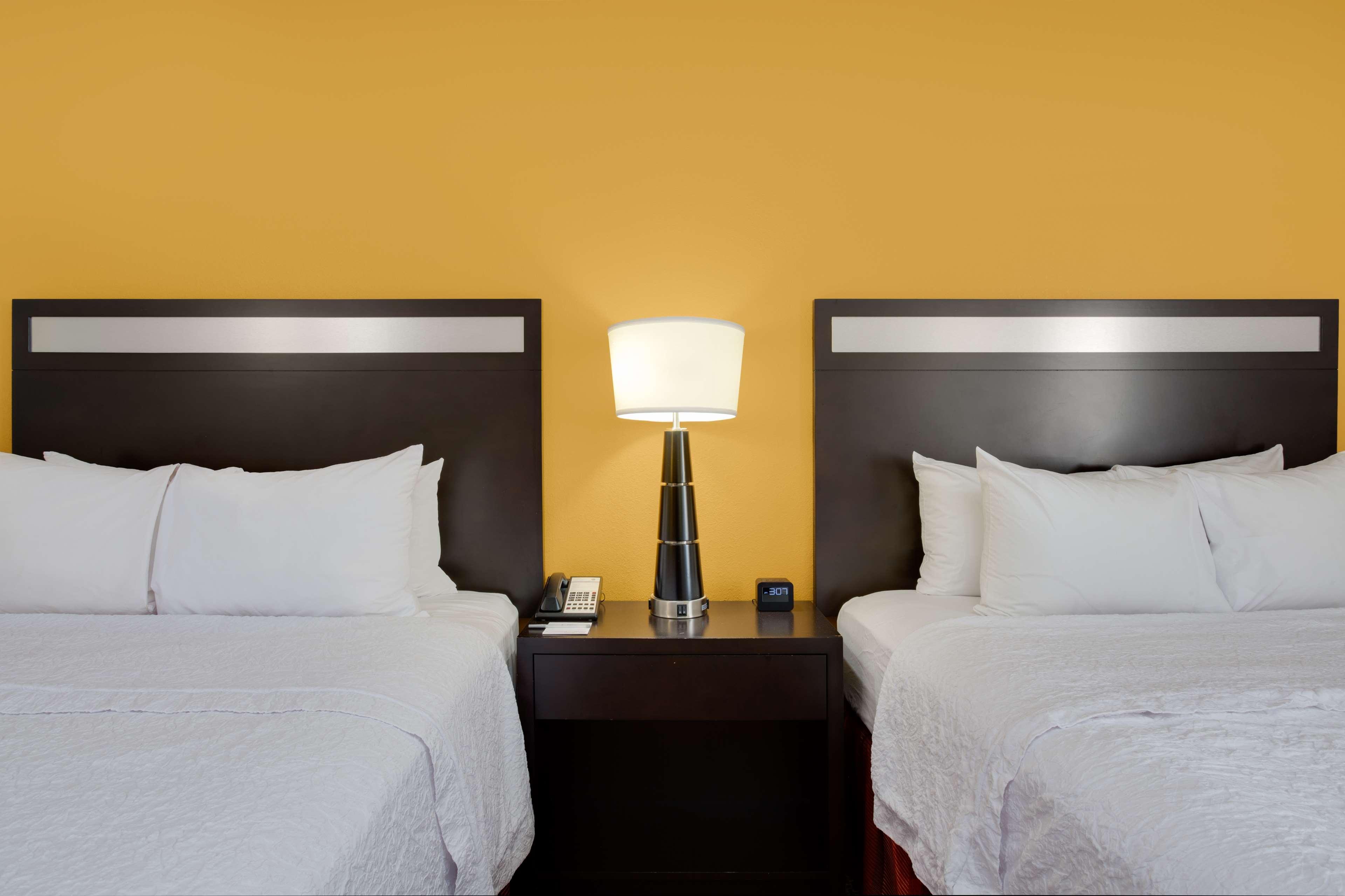 Hampton Inn Pittsburgh/Западен Мифлин Екстериор снимка