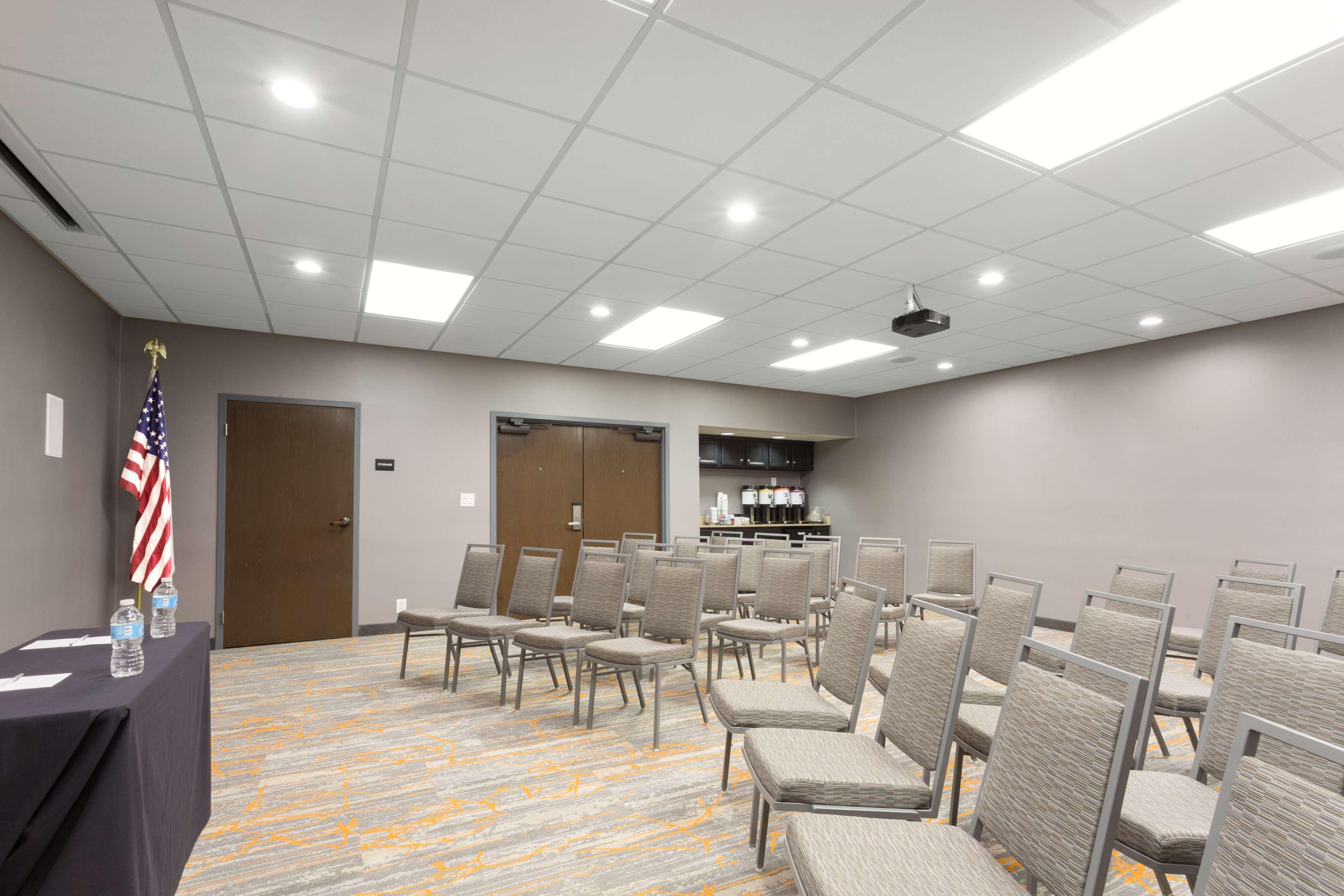 Hampton Inn Pittsburgh/Западен Мифлин Екстериор снимка