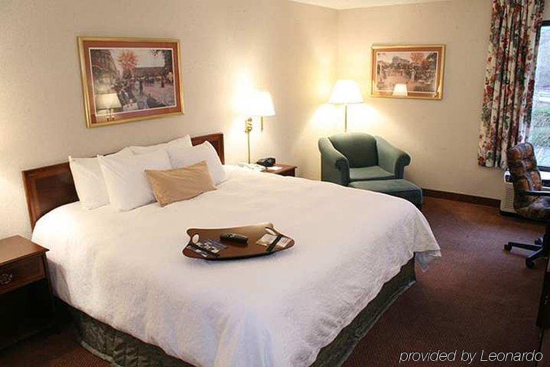 Hampton Inn Pittsburgh/Западен Мифлин Стая снимка
